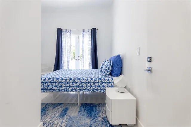 $13,450 | 9007 Northeast 10th Avenue, Miami, FL 33138