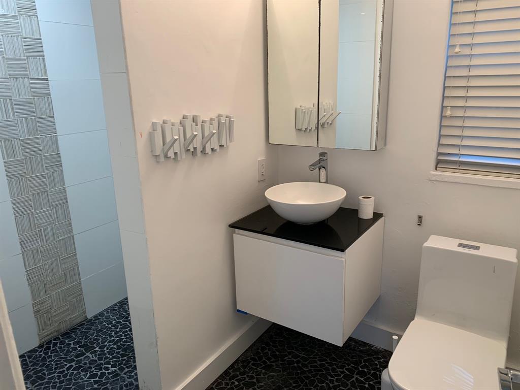 9007 Northeast 10th Avenue Miami, FL 33138 - Photo 35 of 36