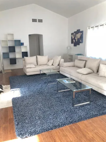 $13,450 | 9007 Northeast 10th Avenue, Miami, FL 33138