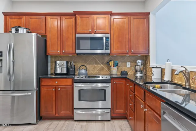 $395,000 | 8204 Pilots View Drive, Raleigh, NC 27617