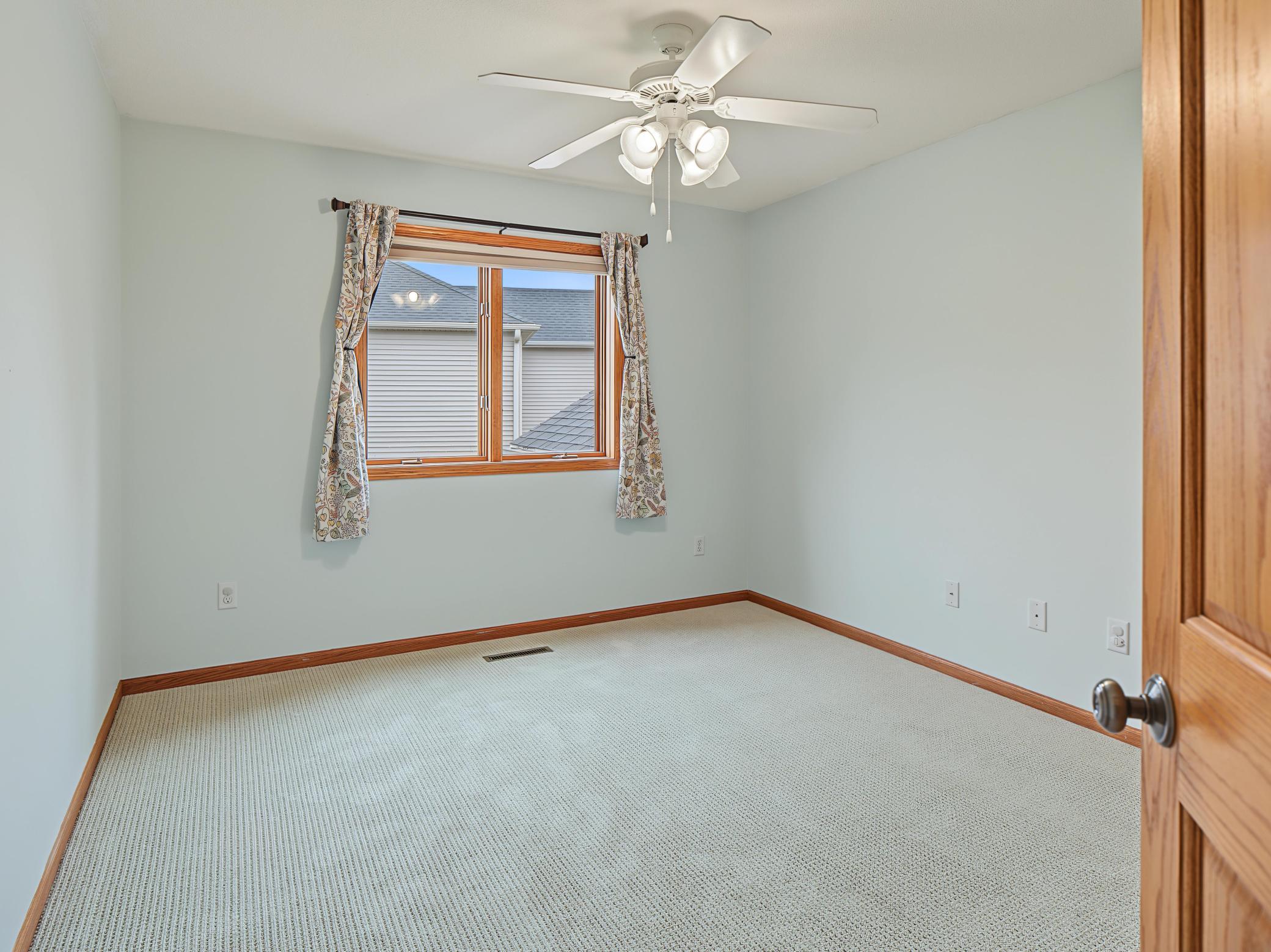 4427 Shetland Place Northwest Rochester, MN 55901 - Photo 12 of 35 Gallery Image 12