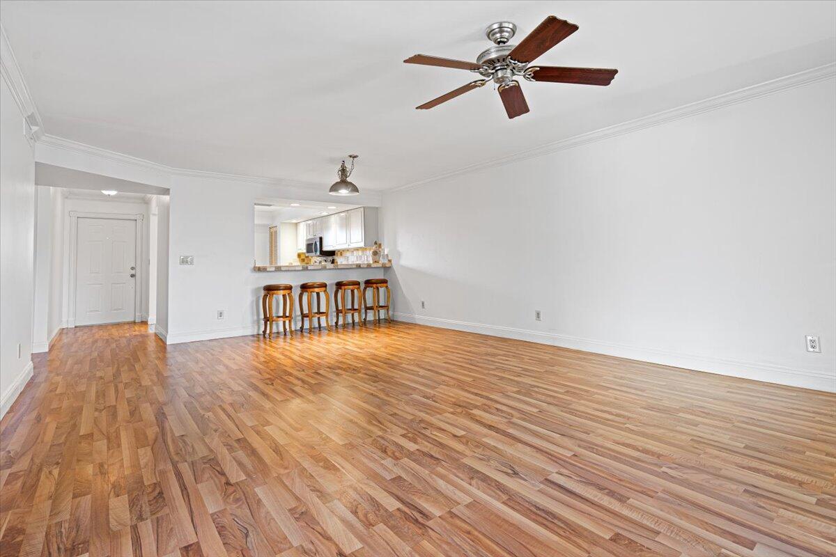 1811 Southwest Palm City Road, Unit A202 Stuart, FL 34994 - Photo 7 of 27 Living Room