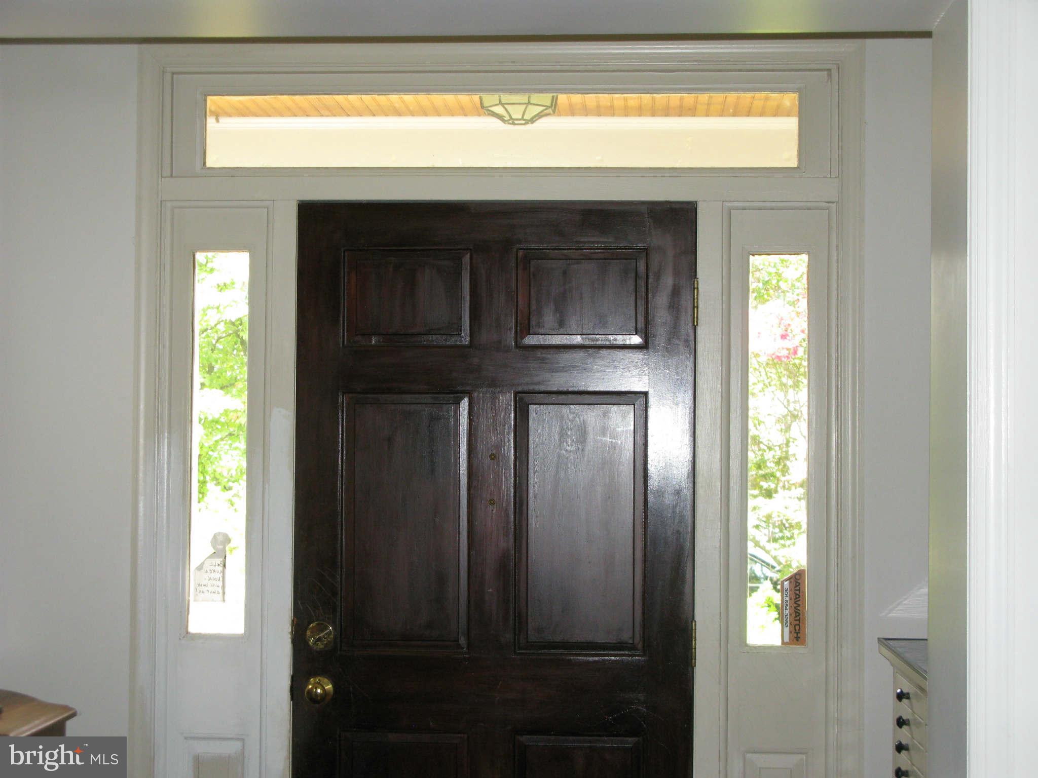 5818 Conway Road Bethesda, MD 20817 - Photo 4 of 30 Interior (General)