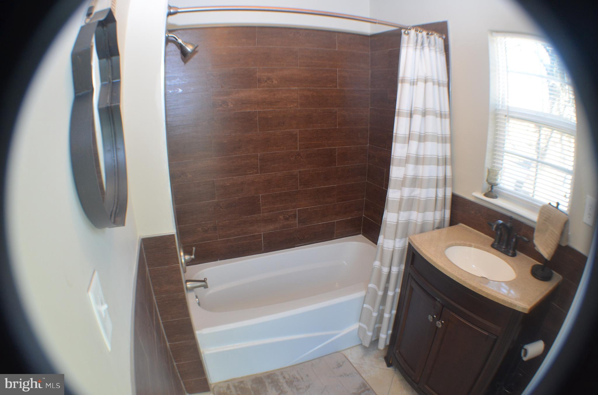 473 Queenstown Road Severn, MD 21144 - Photo 4 of 17 Bath