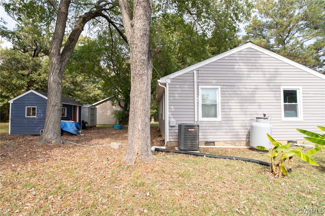 6156 Strathmore Road North Chesterfield, VA 23234 - Photo 19 of 20 Gallery Image 19