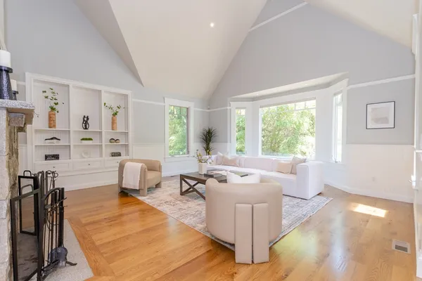 $2,740,000 | 130 Summer Street, Weston, MA 02493