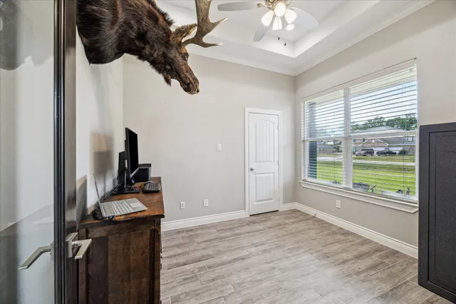 a view of an entryway with a livingroom