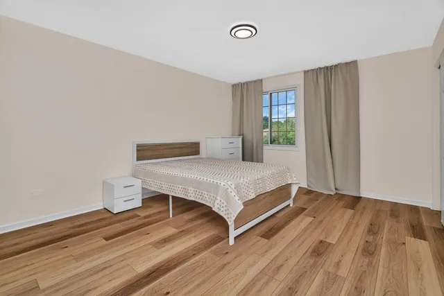 $332,000 | 16636 Winding Creek Road, Plainfield, IL 60586