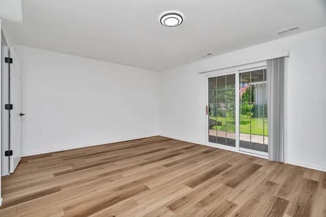 $332,000 | 16636 Winding Creek Road, Plainfield, IL 60586