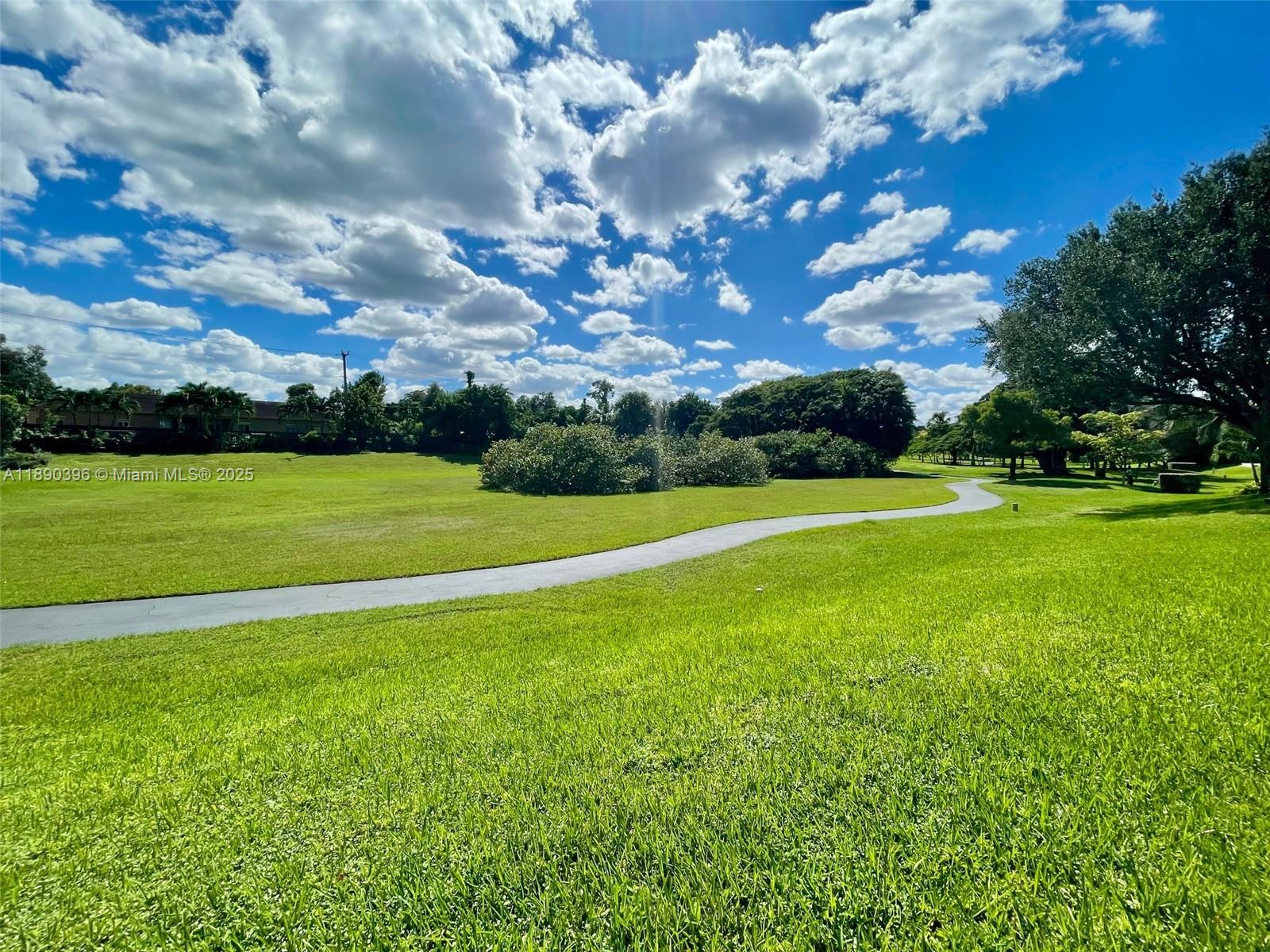 9007 Southwest 62nd Terrace, Unit 5G Miami, FL 33173 - Photo 21 of 23 Gallery Image 21