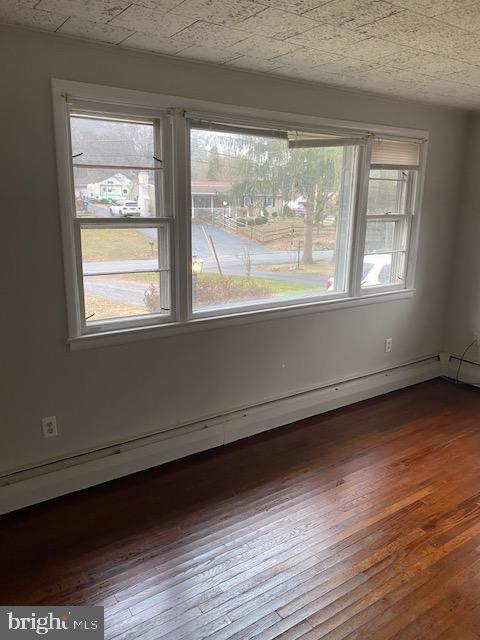 1446 Temple Road Pottstown, PA 19465 - Photo 6 of 15 Family Room