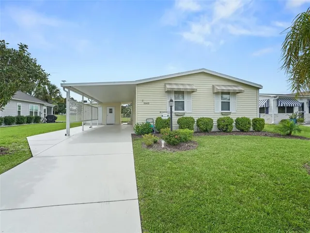 $2,100 | 1640 Magnolia Avenue, The Villages, FL 32159
