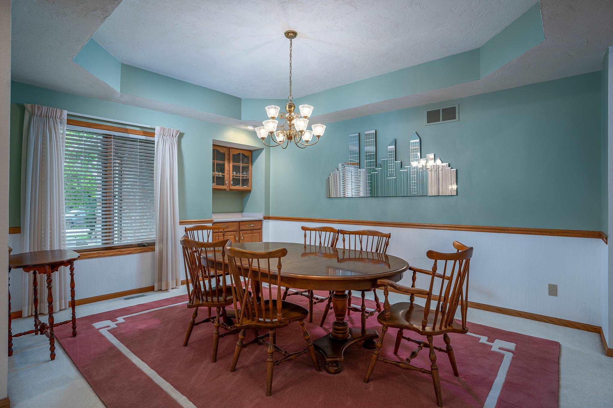 4419 Fairhaven Road Davenport, IA 52807 - Photo 5 of 29 Gallery Image 5