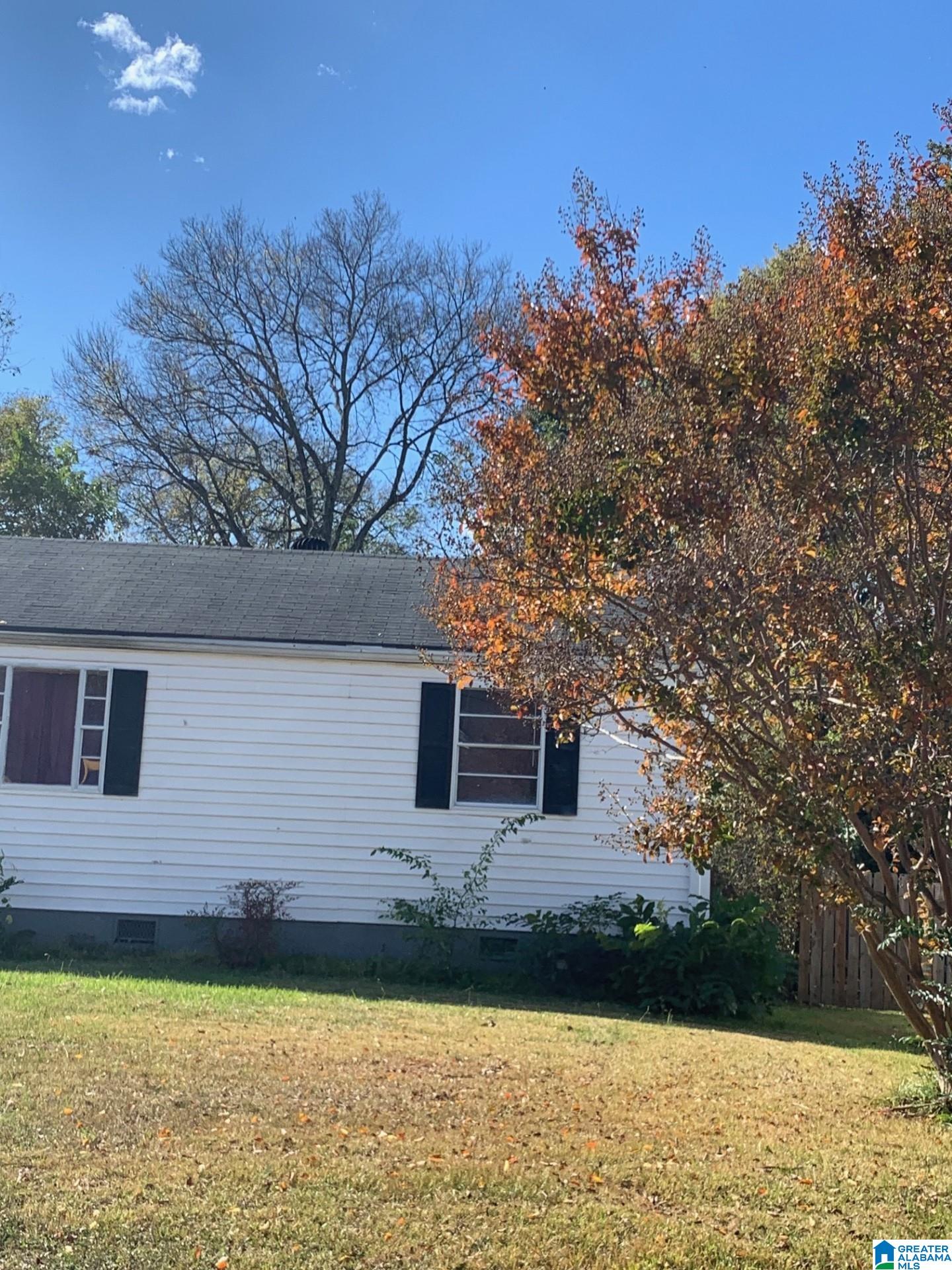516 25th Street Southwest Birmingham, AL 35211 - Photo 3 of 4