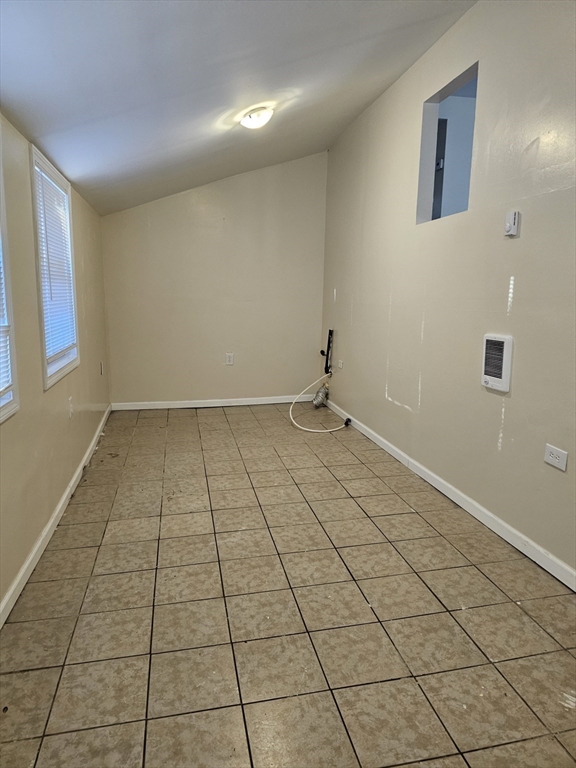 44 Rest Way Springfield, MA 01119 - Photo 3 of 11