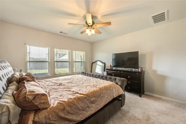 $2,400 | 20951 New Proper Drive, New Caney, TX 77357