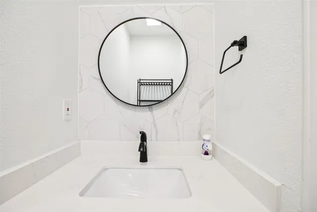 $184,000 | 3004 Whisper Oaks Lane, Unit C, Georgetown, TX 78628