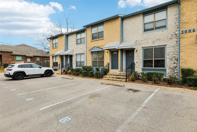 $184,000 | 3004 Whisper Oaks Lane, Unit C, Georgetown, TX 78628