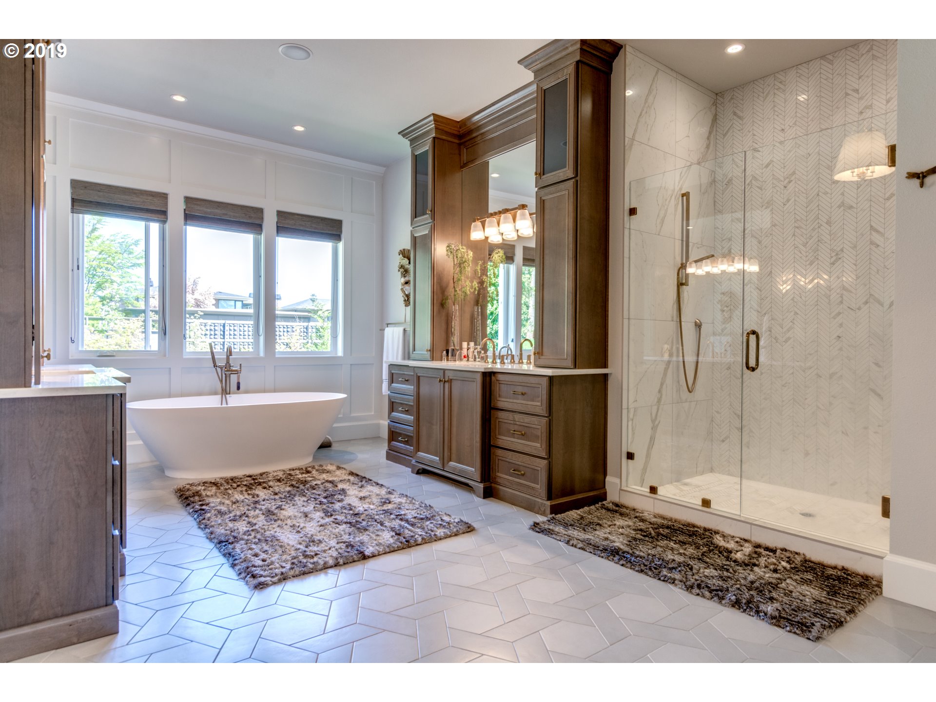 12812 Goodall Road Lake Oswego, OR 97034 - Photo 18 of 32 Bathroom, Attached