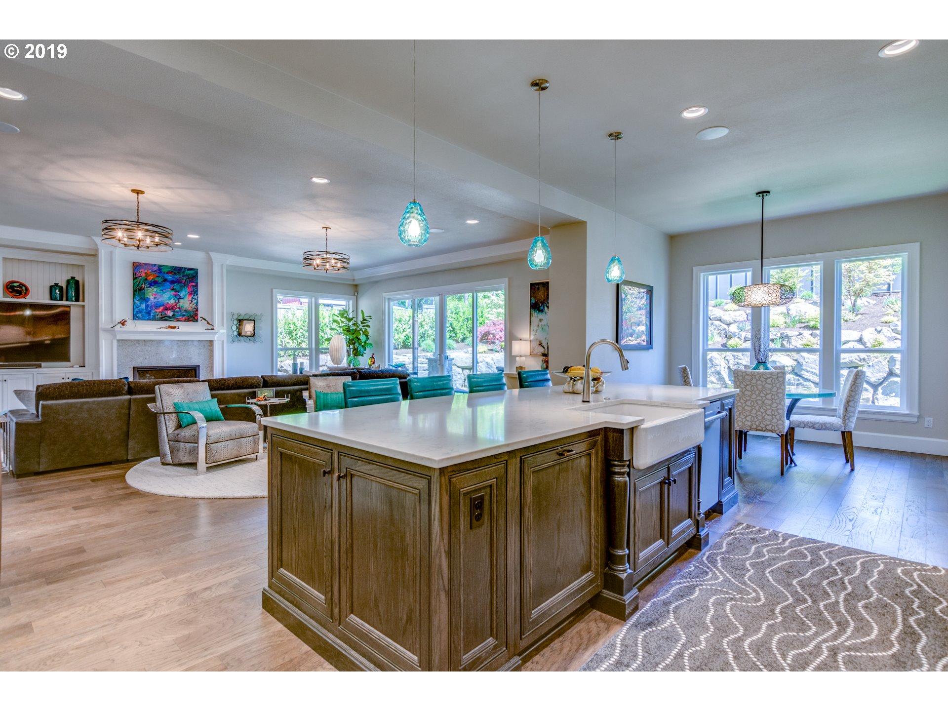 12812 Goodall Road Lake Oswego, OR 97034 - Photo 5 of 32 Kitchen/Family Room