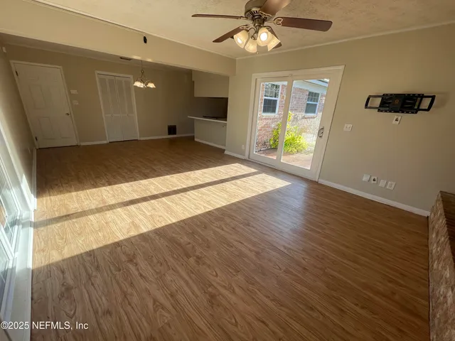 $1,850 | 1136 Willow Lane, Orange Park, FL 32073