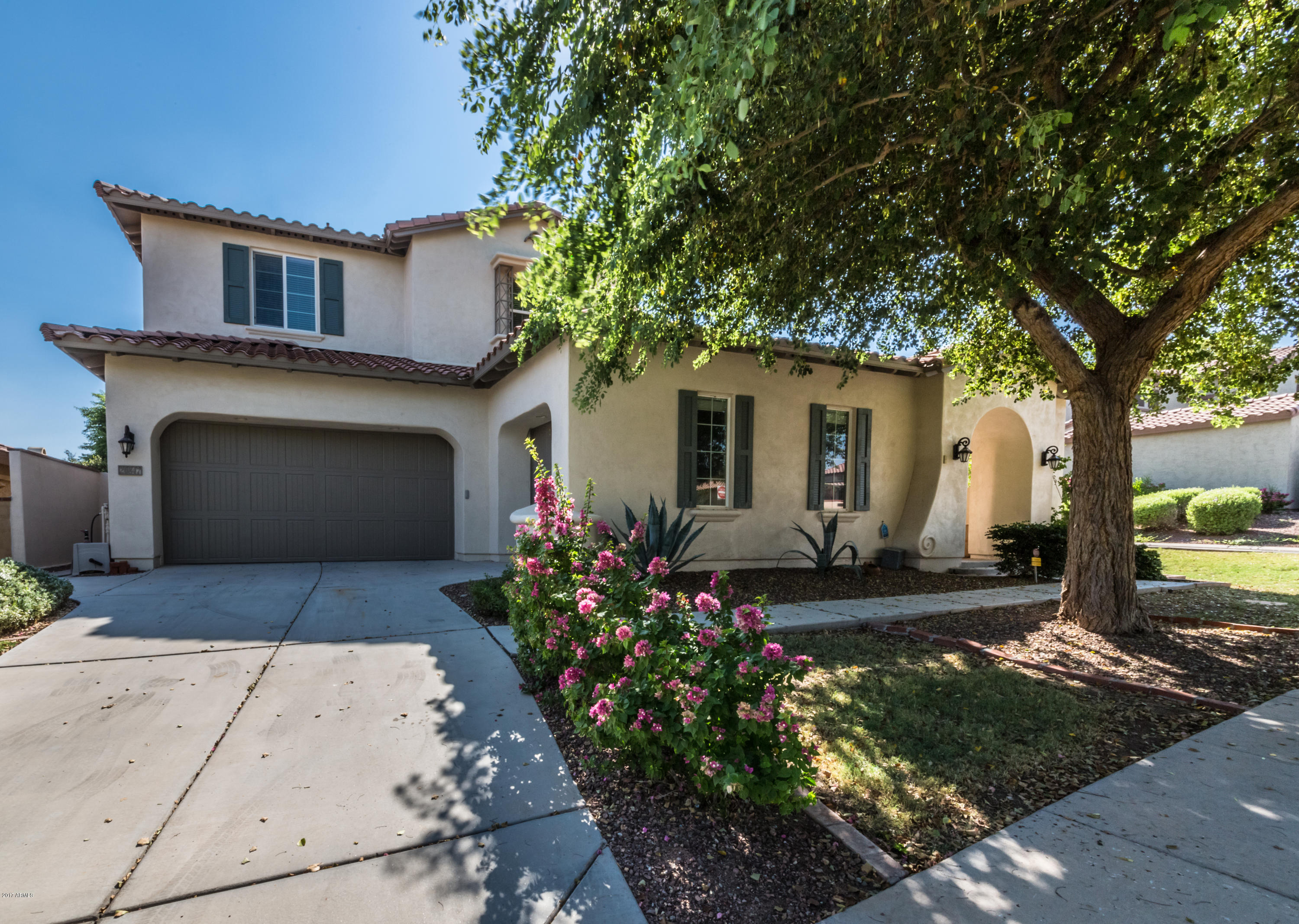 20847 West Prospector Way Buckeye, AZ 85396 - Photo 16 of 32 Front