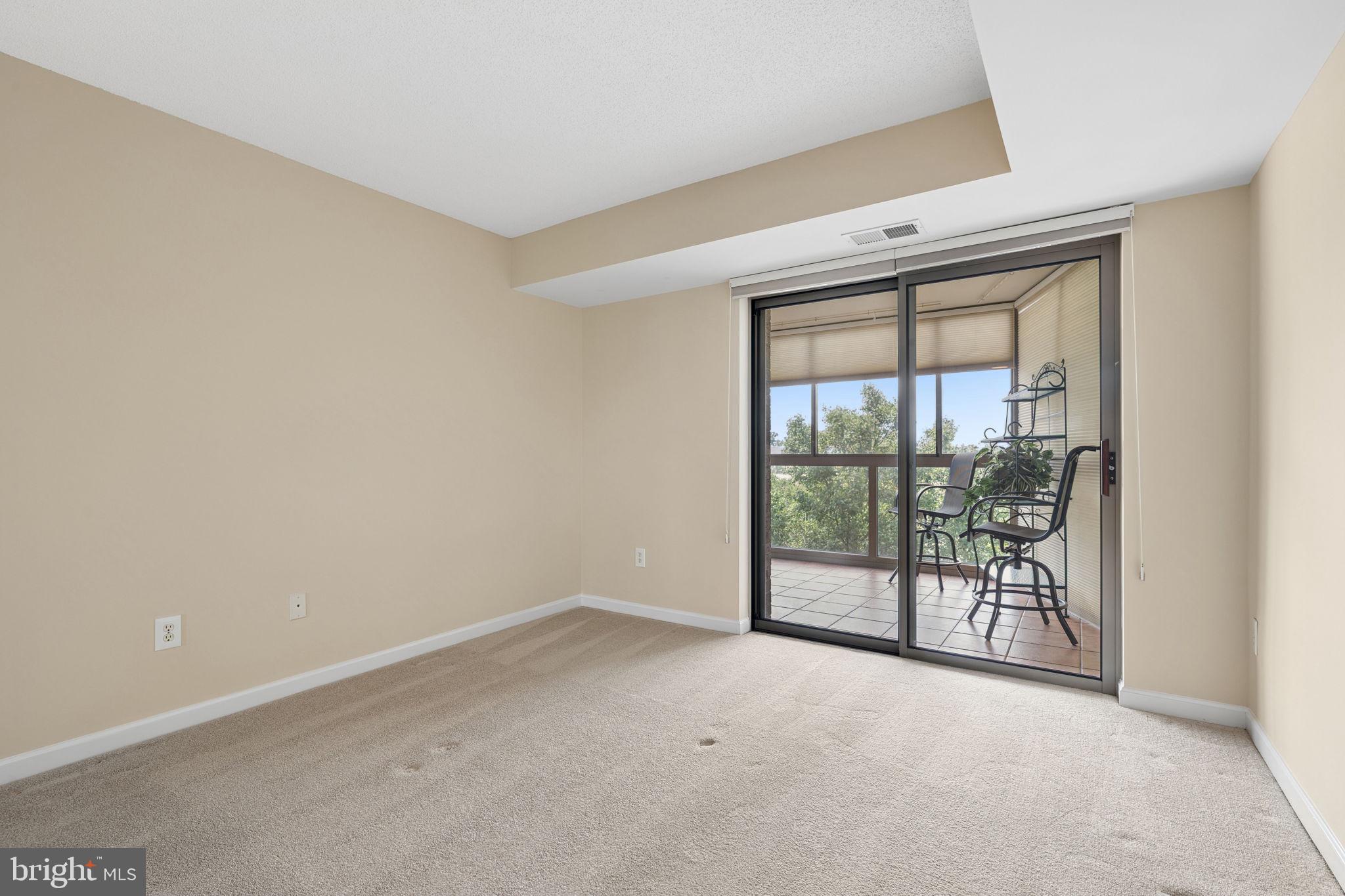19385 Cypress Ridge Terrace, Unit 317 Leesburg, VA 20176 - Photo 25 of 34