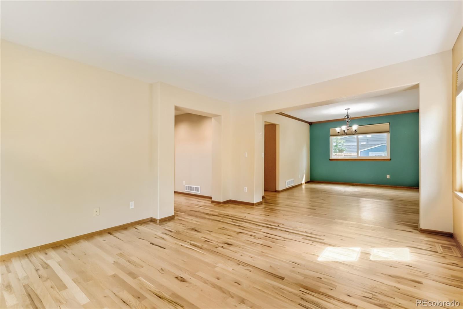 1117 Ridgeview Circle Broomfield, CO 80020 - Photo 4 of 28