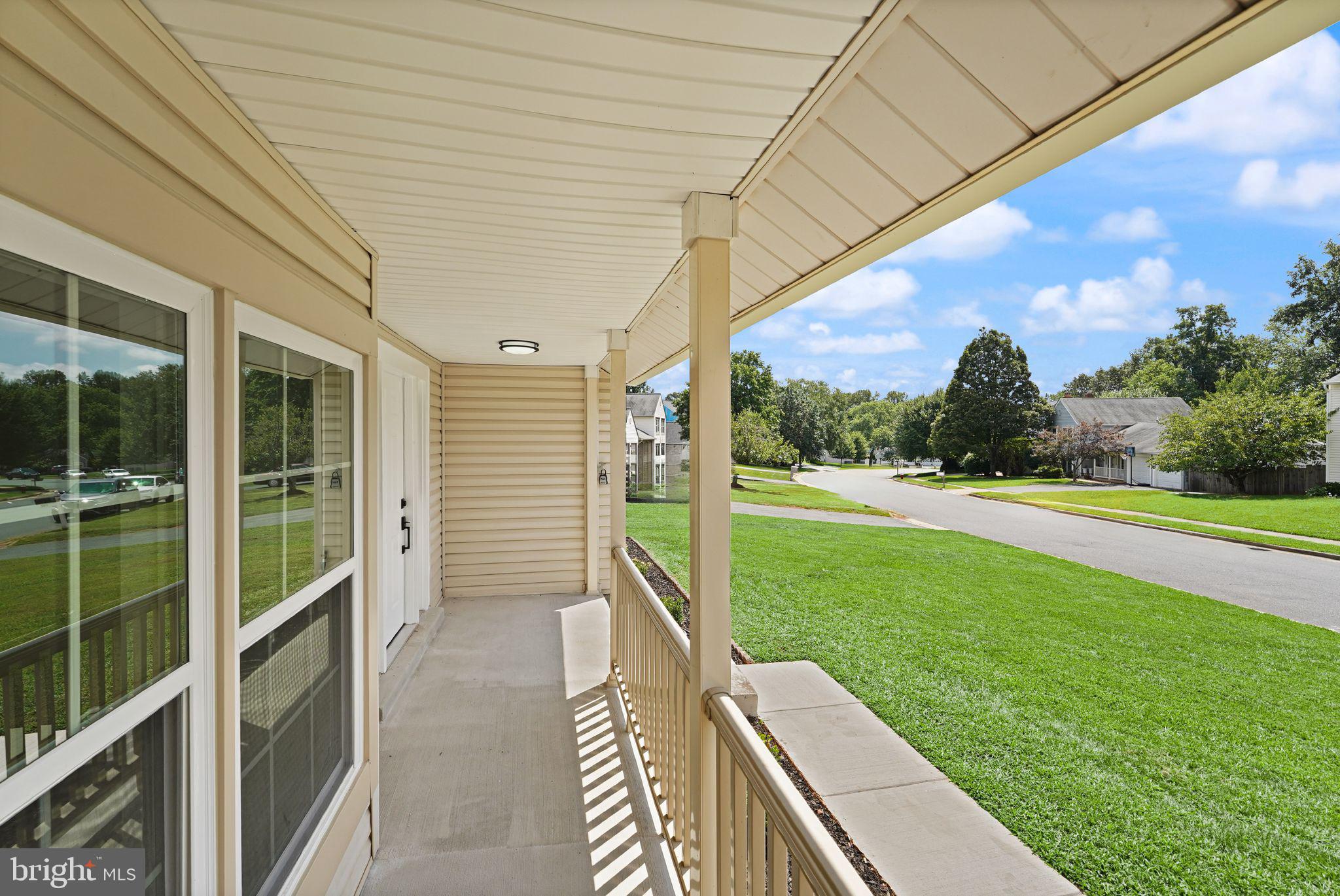 141 Seneca Ridge Drive Sterling, VA 20164 - Photo 8 of 84 Gallery Image 8