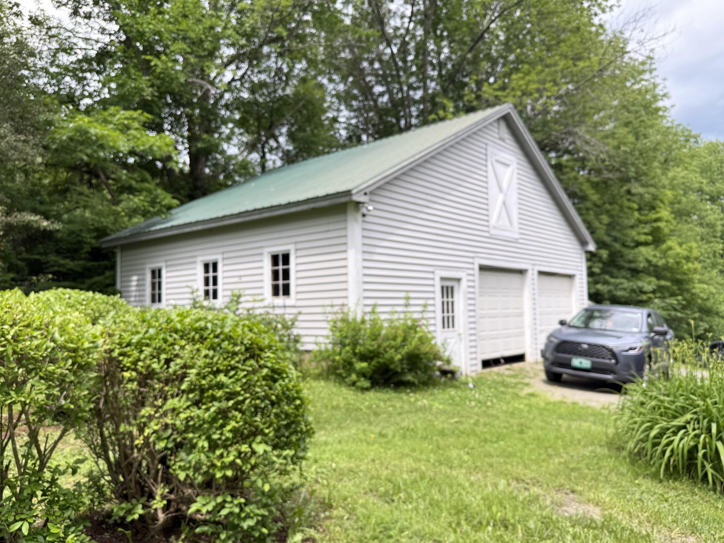531 Highway 12 Hartland, VT 05048 - Photo 20 of 24