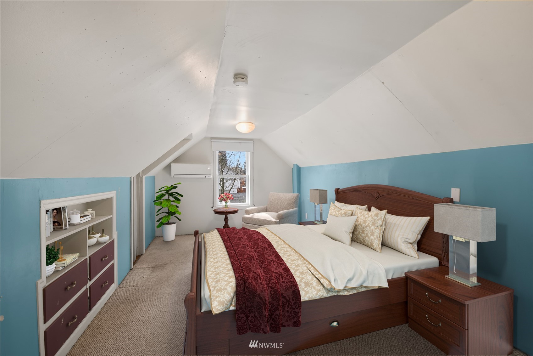 6422 Cady Road Everett, WA 98203 - Photo 10 of 21 a bedroom with a bed and a lamp on table