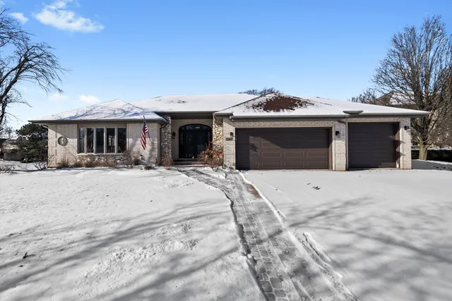 $685,000 | 16720 Chaucer Drive, Orland Park, IL 60467