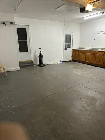 $335,000 | 20 Parr Circle, Irondequoit, NY 14617