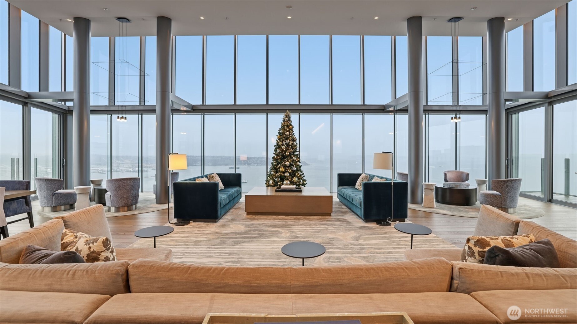 121 Stewart Street, Unit 905 Seattle, WA 98101 - Photo 17 of 37 a living room with furniture