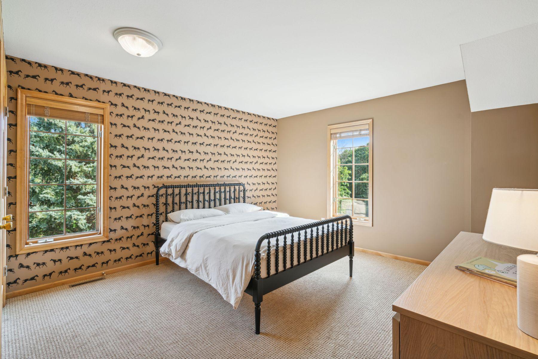 11572 Landing Road Eden Prairie, MN 55347 - Photo 13 of 31