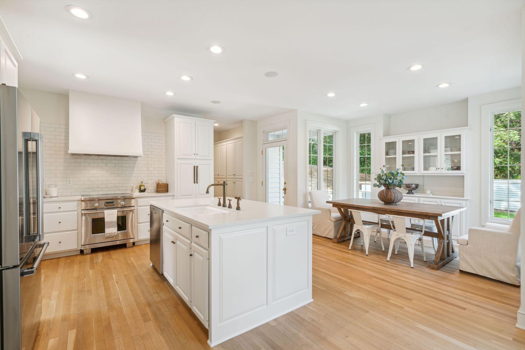 11572 Landing Road Eden Prairie, MN 55347 - Photo 7 of 31