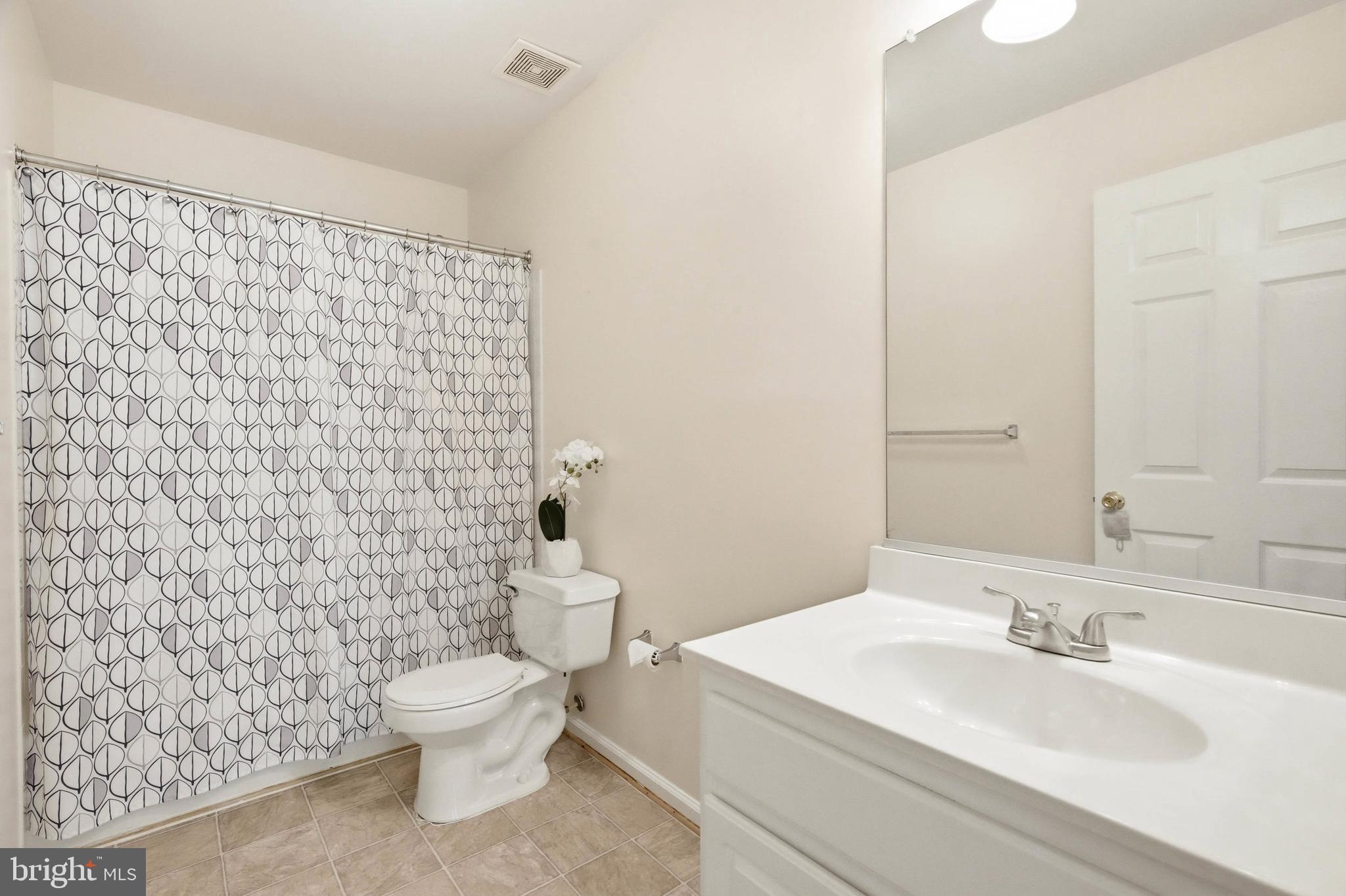 12203 Armat Court Laurel, MD 20708 - Photo 32 of 50 Upper level full bath