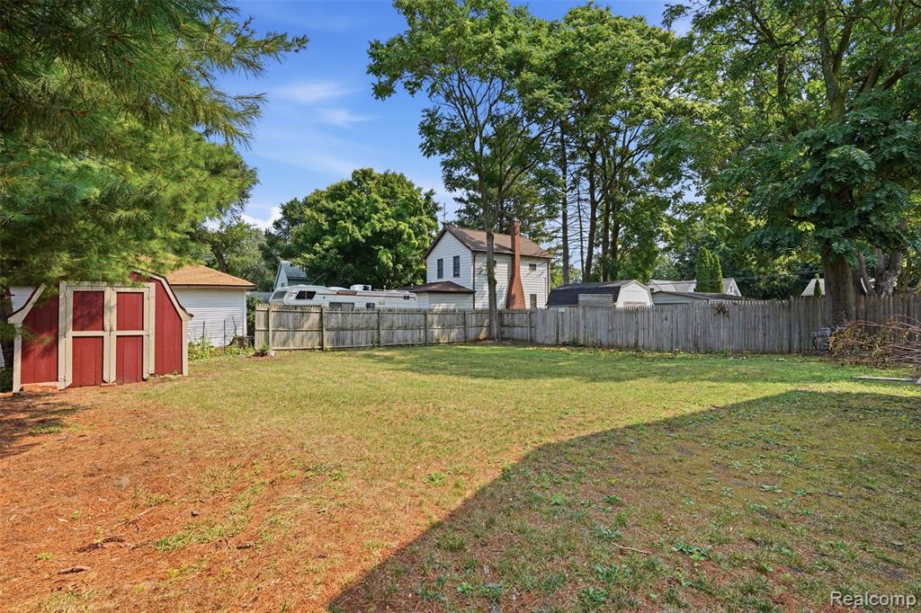 107 2nd Street Fenton, MI 48430 - Photo 34 of 38 Gallery Image 34
