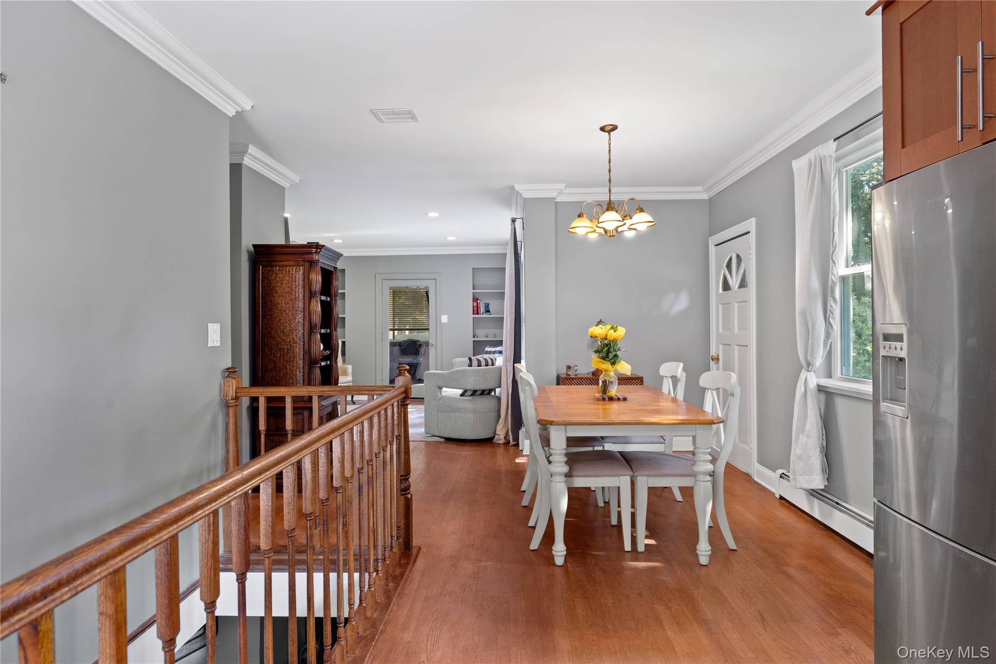 206 Cliff Road West Wading River, NY 11792 - Photo 6 of 31