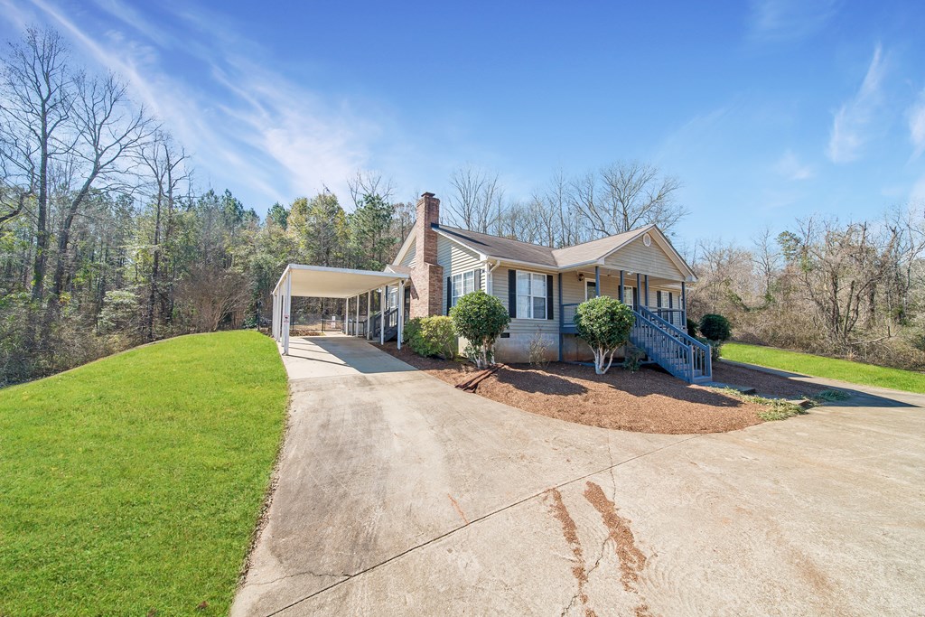 100 Riverside Drive Valley, AL 36854 - Photo 2 of 37