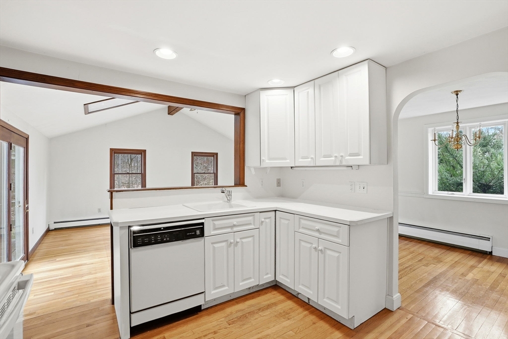 8 Ledgewood Drive Canton, MA 02021 - Photo 6 of 40