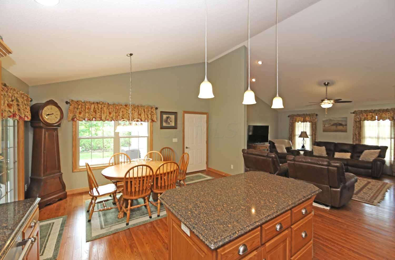 15650 Carson Road Mount Vernon, OH 43050 - Photo 12 of 36