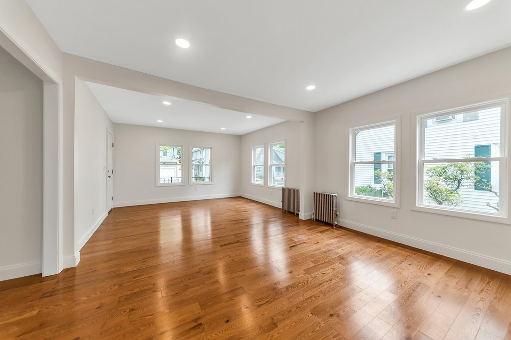 20 Powell Avenue Springfield, MA 01118 - Photo 13 of 38 Gallery Image 13