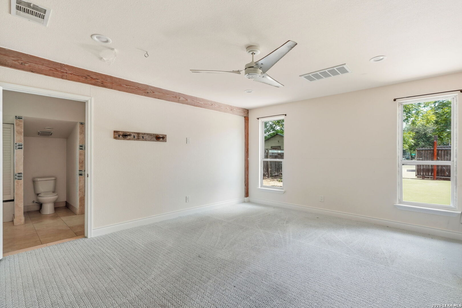 606 East Austin Street Luling, TX 78648 - Photo 9 of 38