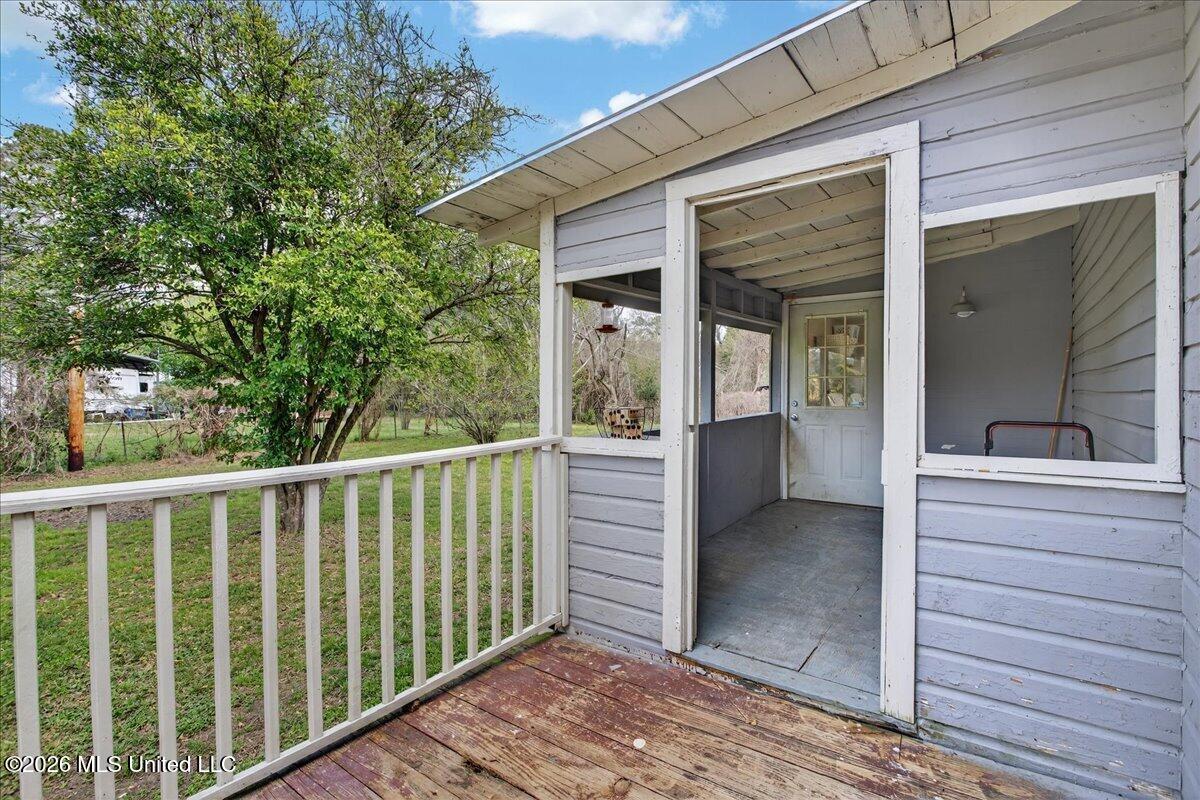 40 Burborne Street Brooklyn, MS 39425 - Photo 18 of 21 Back Porch