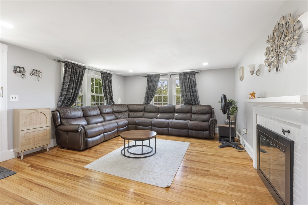 665 South Main Street Sharon, MA 02067 - Photo 6 of 23