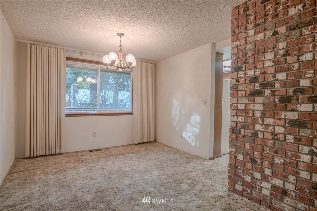 845 Reiten Road Kent, WA 98030 - Photo 3 of 19 Gallery Image 3
