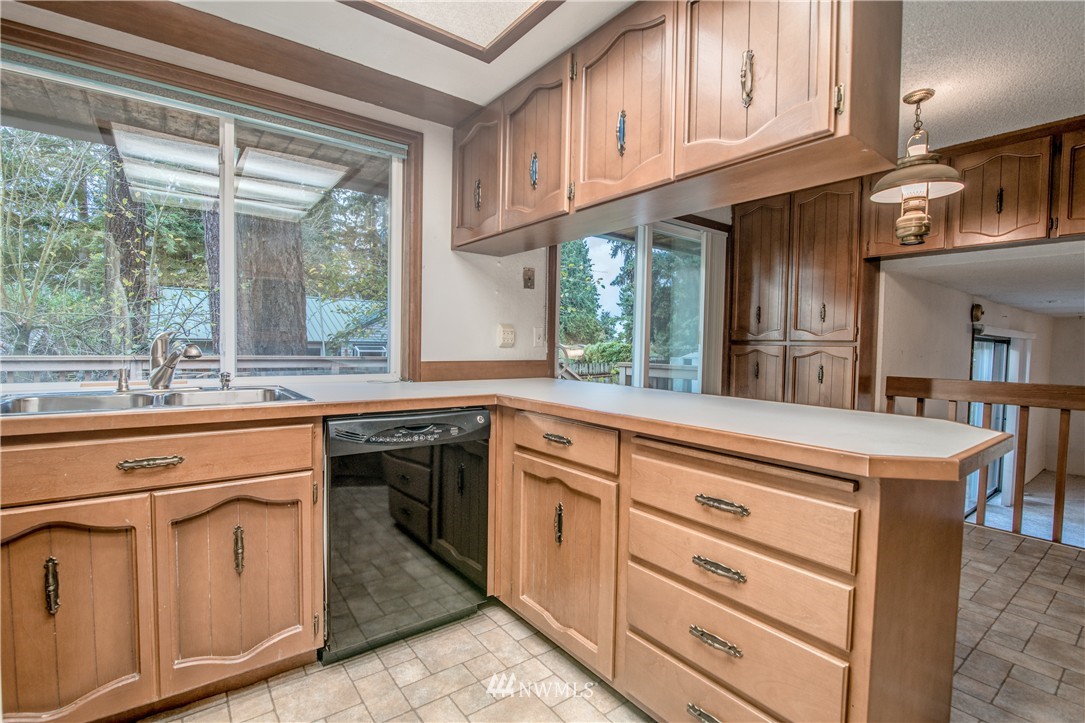 845 Reiten Road Kent, WA 98030 - Photo 7 of 19 Gallery Image 7