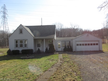 4854 Fields Avenue Southwest Canton, OH 44706 - Photo 1 of 17