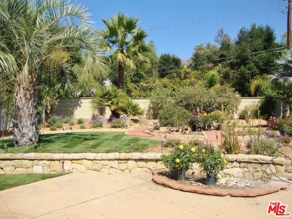 989 Tornoe Road Santa Barbara, CA 93105 - Photo 12 of 18 Gallery Image 12
